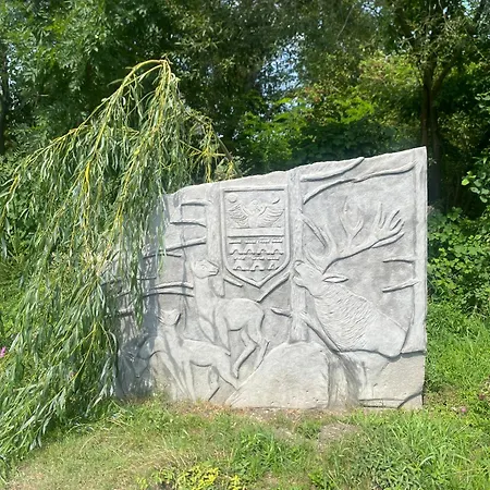Horgaszlak キャンプ場 Koemlod