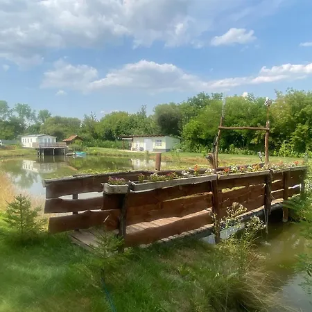 Camping Horgaszlak Koemlod